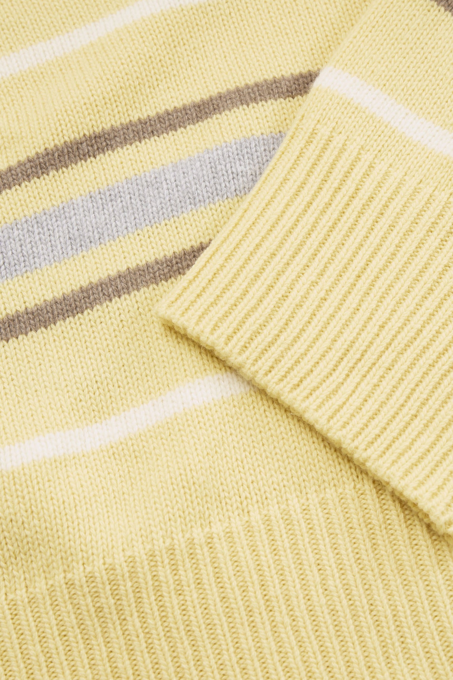 Skall Studio | Paul V Neck Jumper - Yellow/Grey