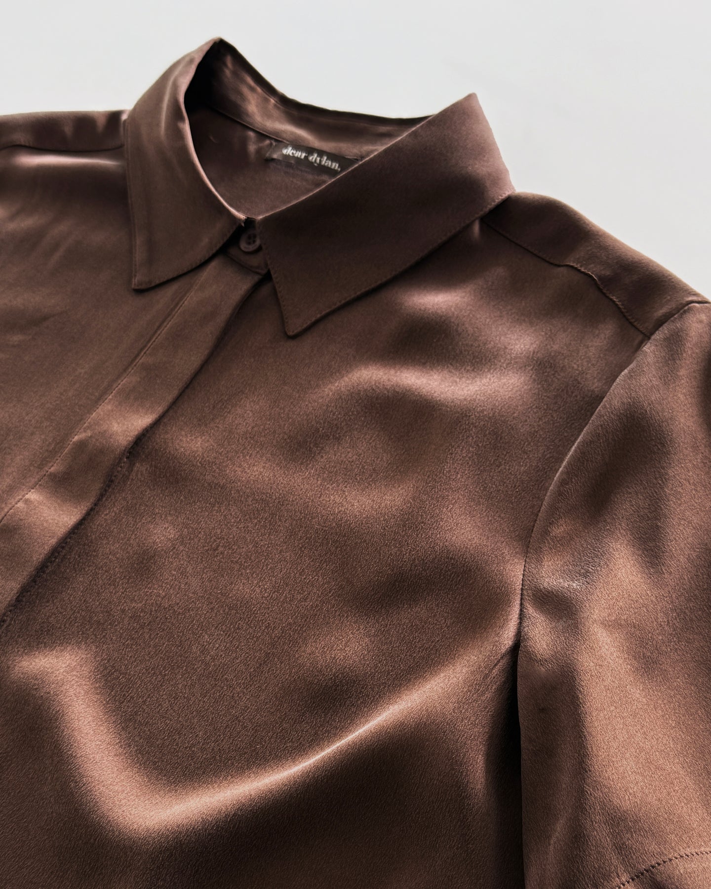 Dear Dylan | Silk Short Sleeve Shirt - Rum