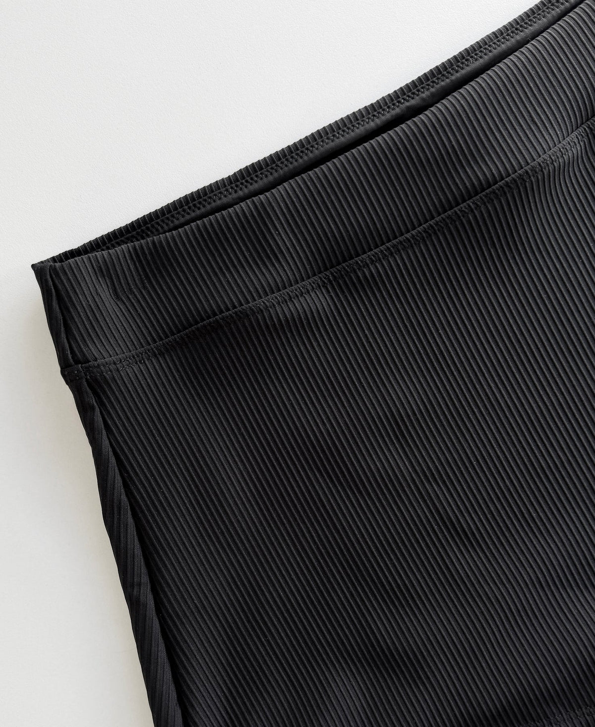 Dear Dylan | Swim Short - Noir Rib