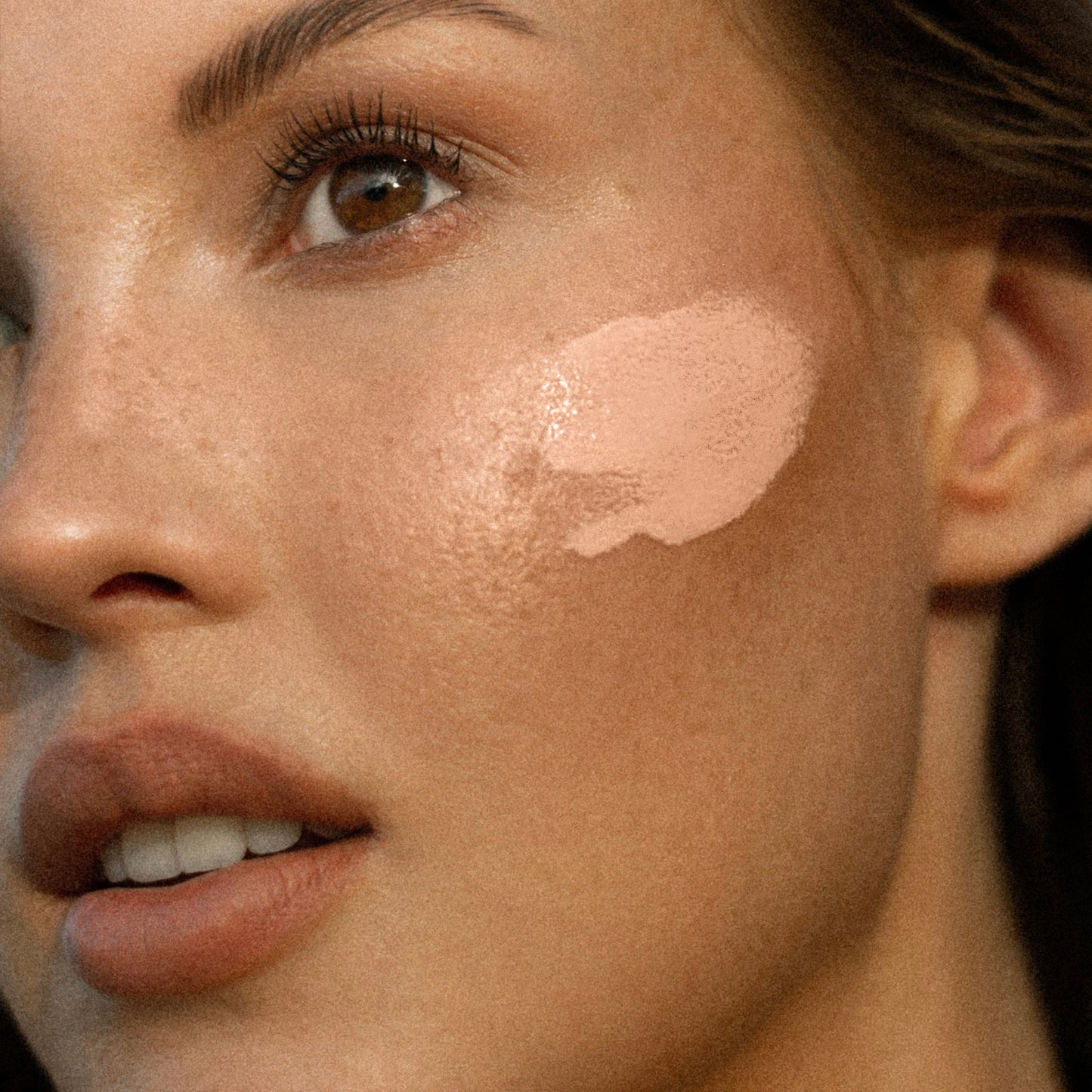 RAAIE | Sun Milk Drops - Tinted SPF50+ Auto renew