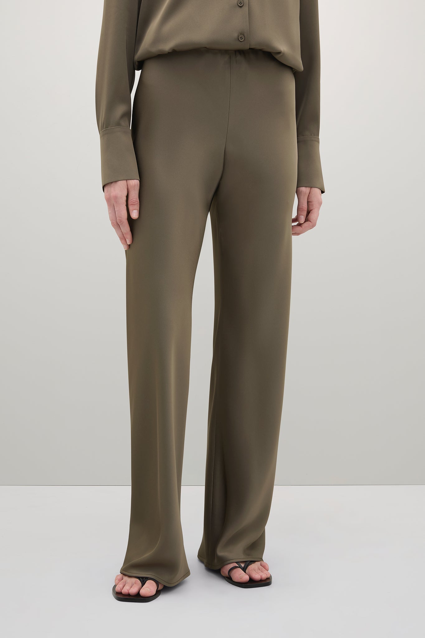 A.Emery | Myrna Pant - Deep Olive