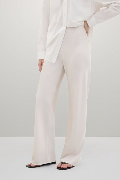 A.Emery | Myrna Pant - Oyster