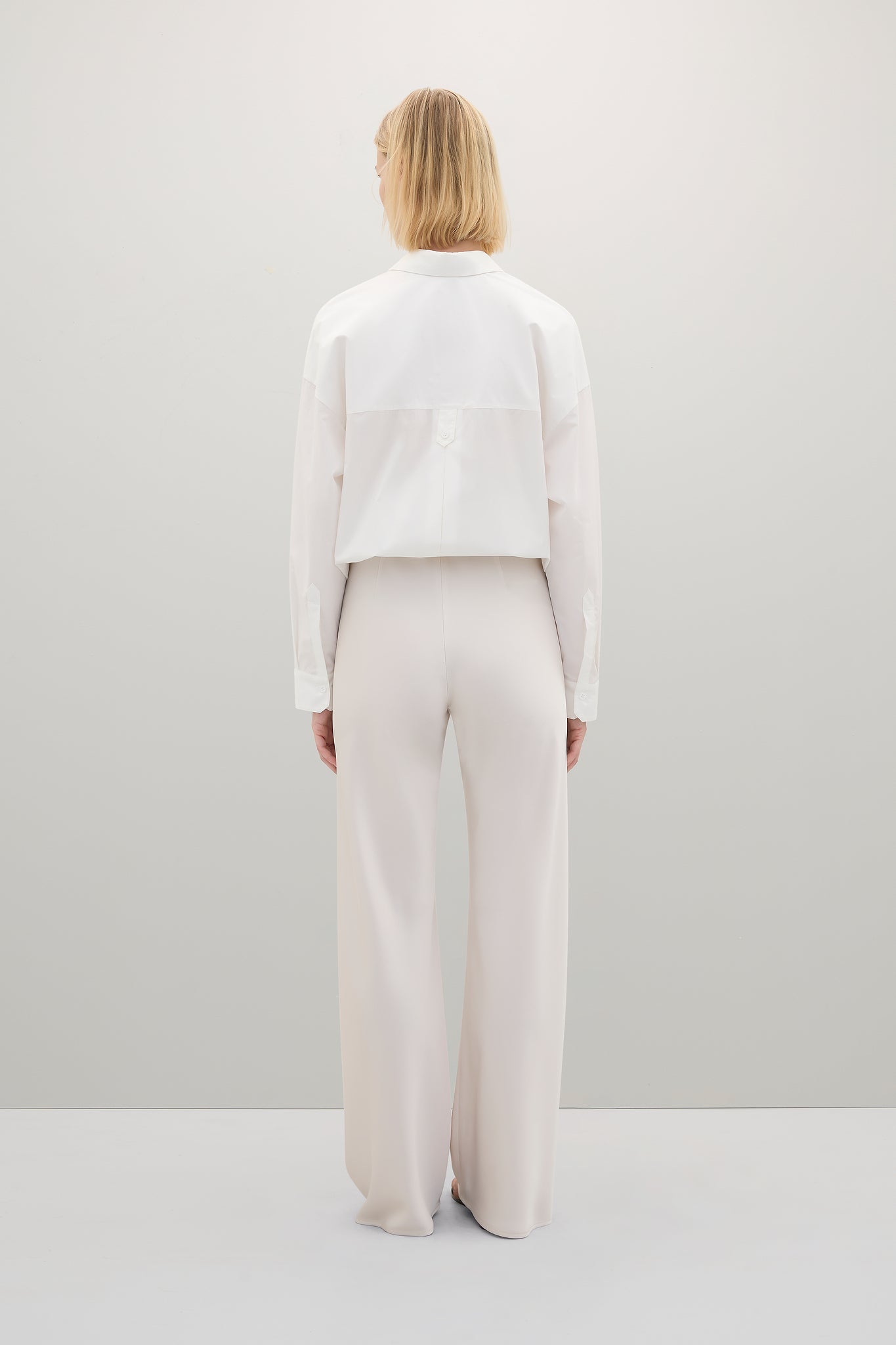 A.Emery | Myrna Pant - Oyster