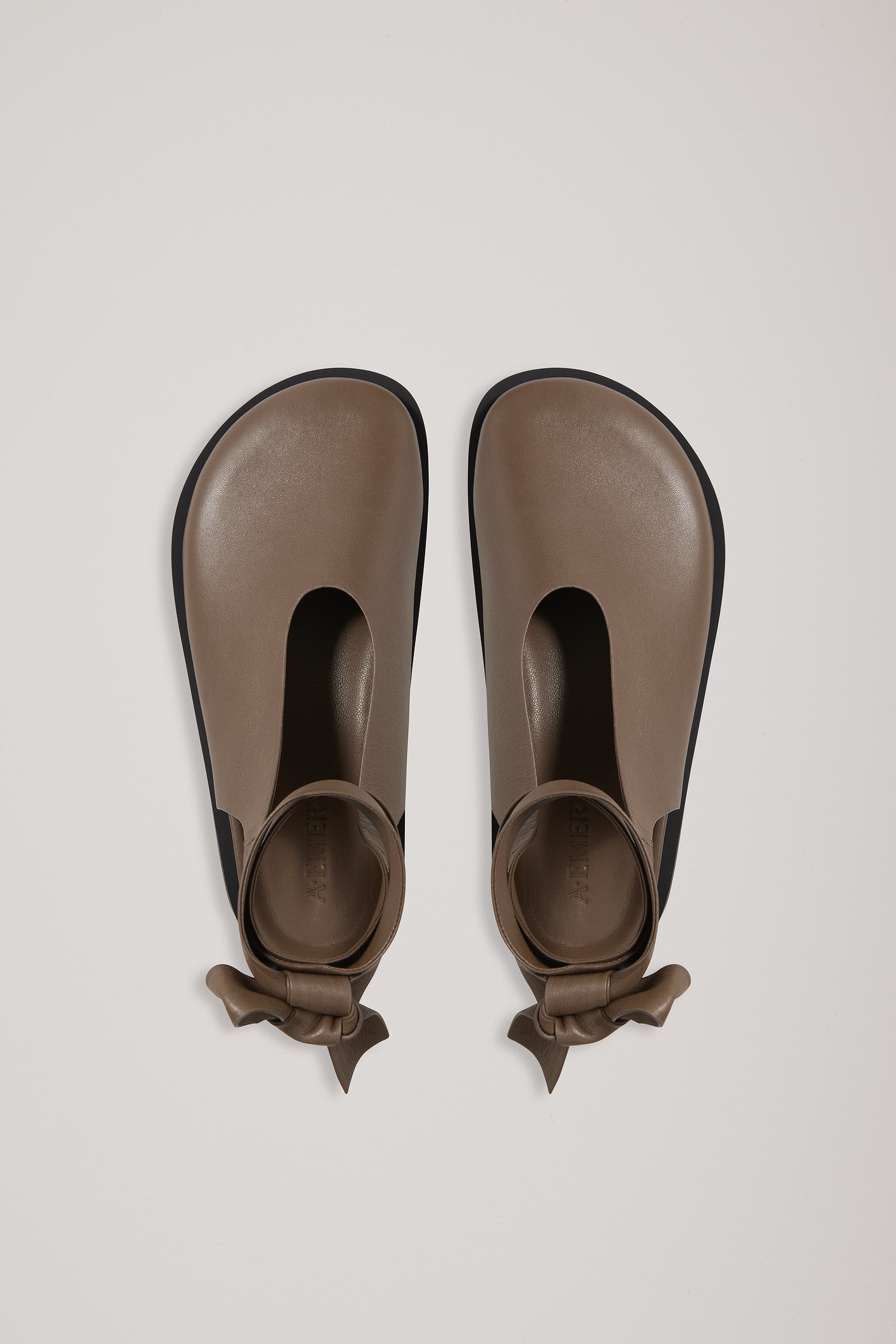 A.Emery | Marion Clog - Sable