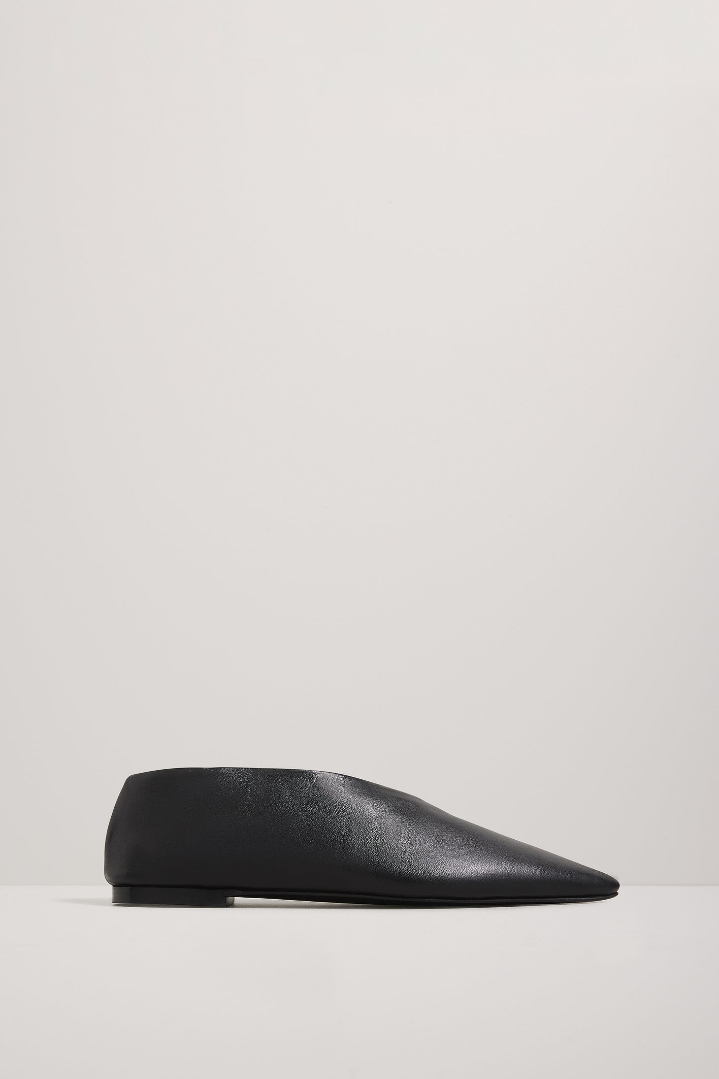 A.Emery | Lima Flat - Black