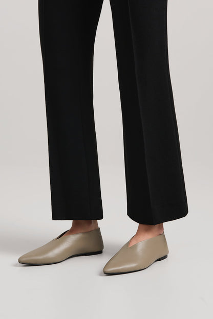 A.Emery | Lima Flat - Vetiver