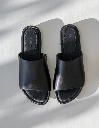 La Tribe | Simple Slide - Black Satin