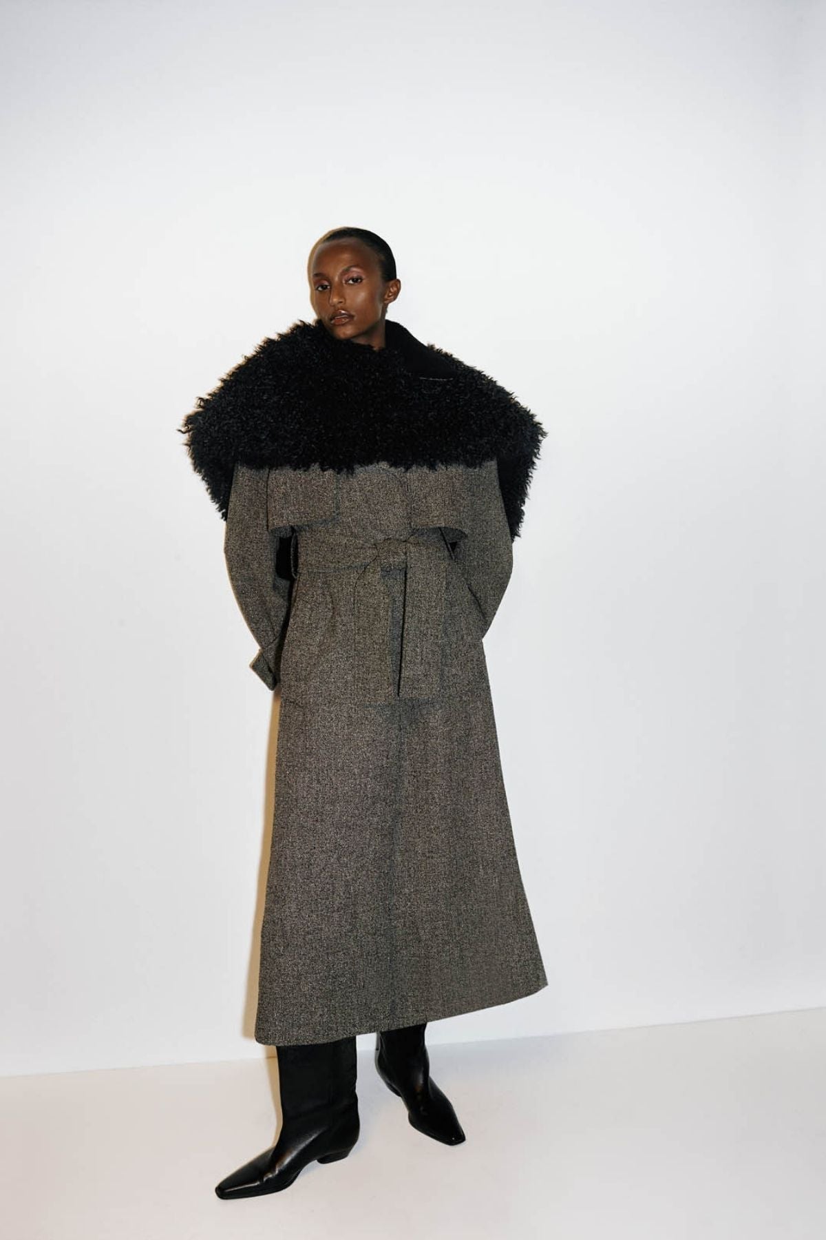 Camilla & Marc | Cinder Coat - Charcoal