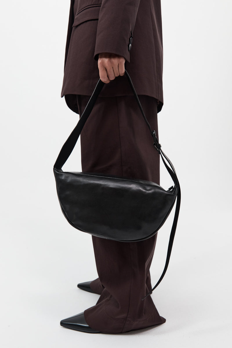 St Agni | Adjustable Crescent Bag - Black