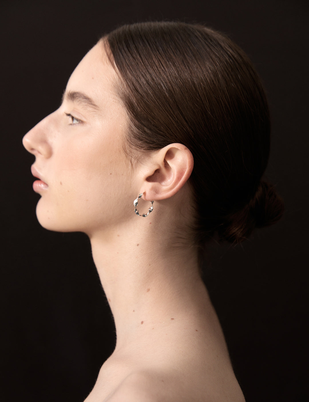 La Tribe | Twisted Hoop Medium - Silver