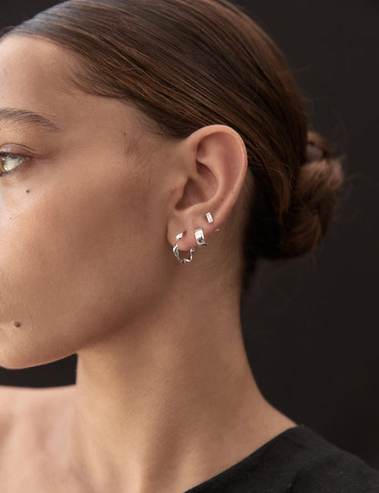 La Tribe | Twisted Hoop Small - Silver