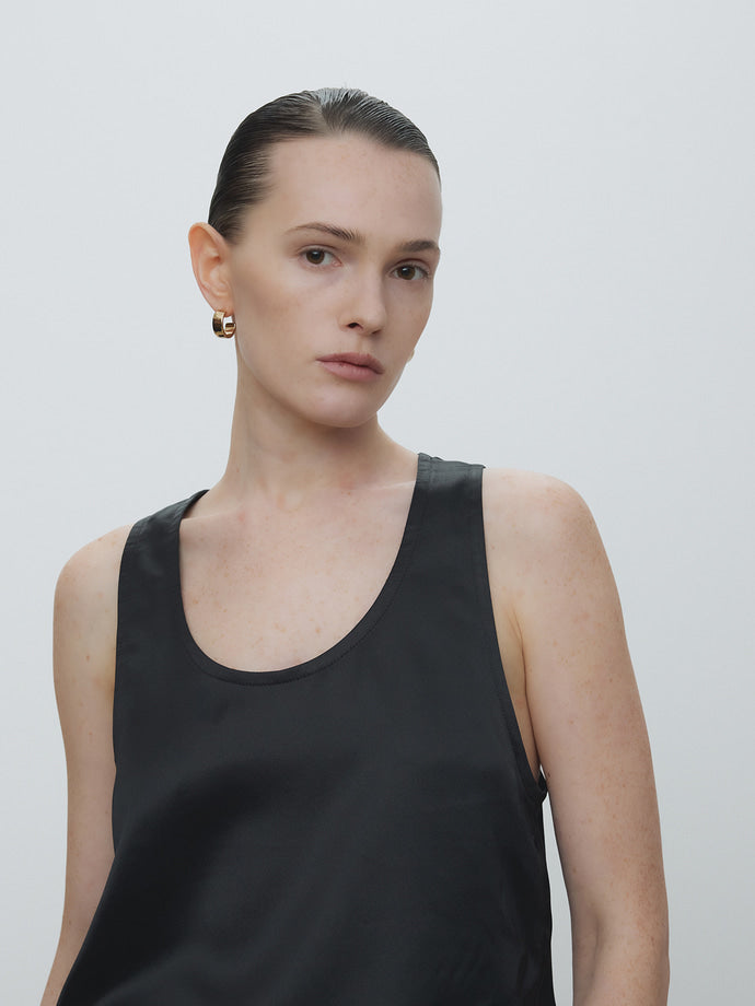 Tonywack | Tailored Satin Sleeveless Top - Black