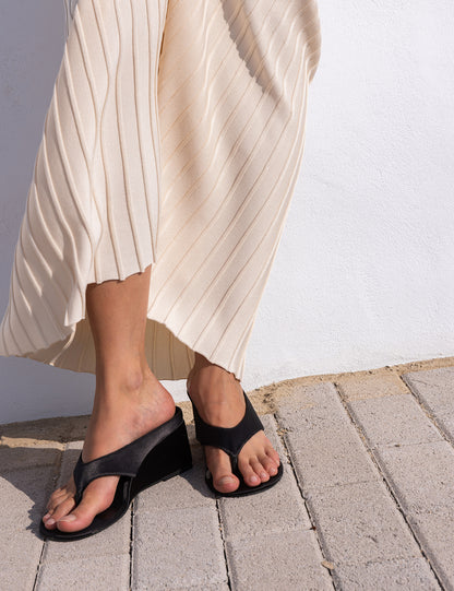 La Tribe | Wedge Thong - Black Satin