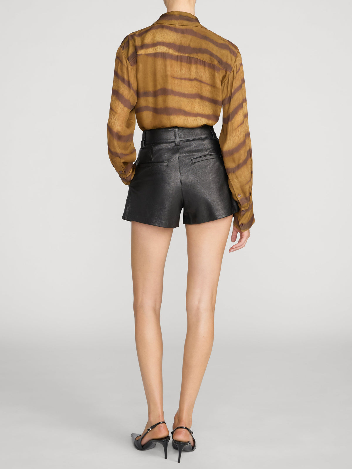 Frame Denim | The Silk Oversized Tie Shirt - Light Tiger Multi