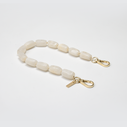 Louve | Abbey Beads Wristlet - Off White