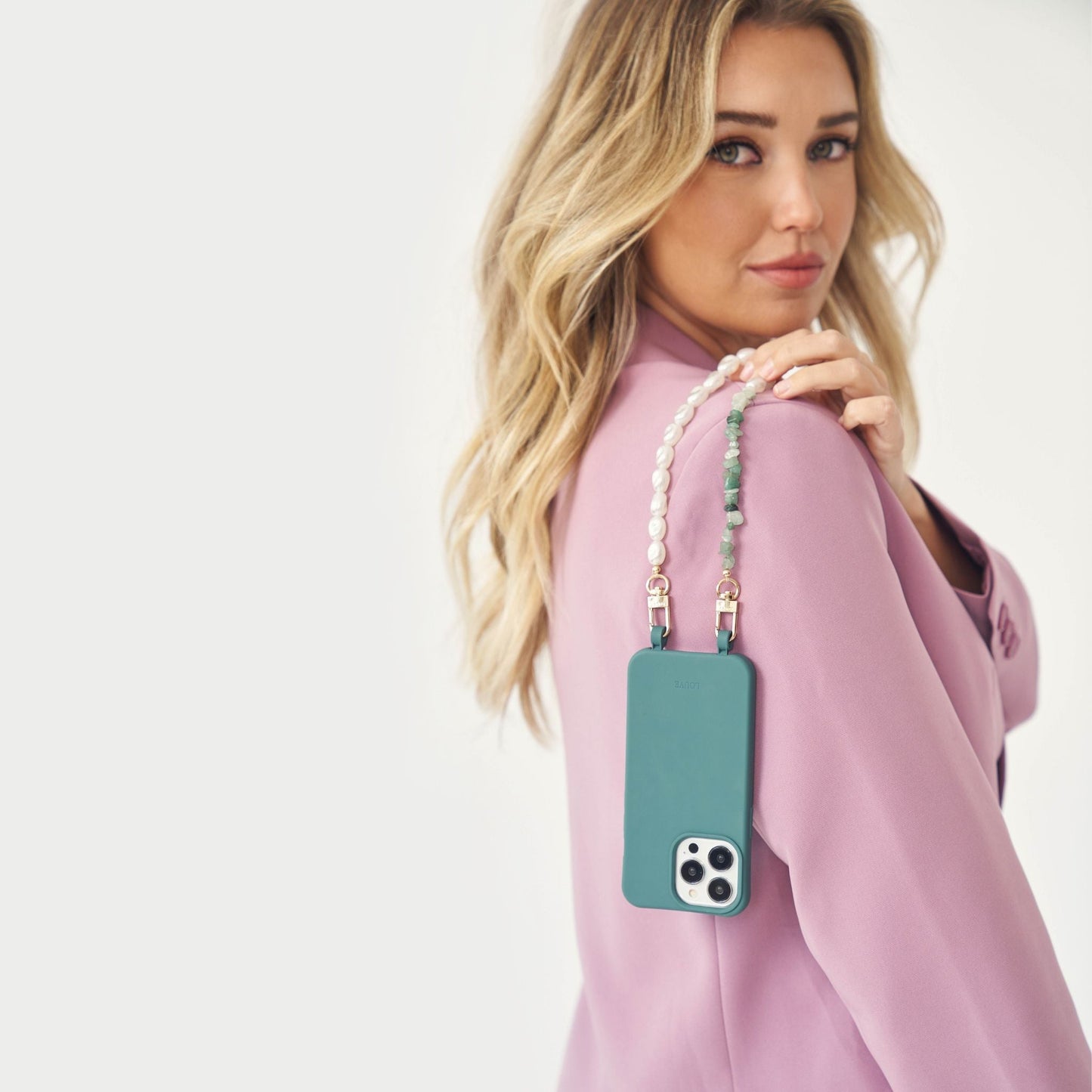 Louve | Bodi Pearl & Green Wristlet