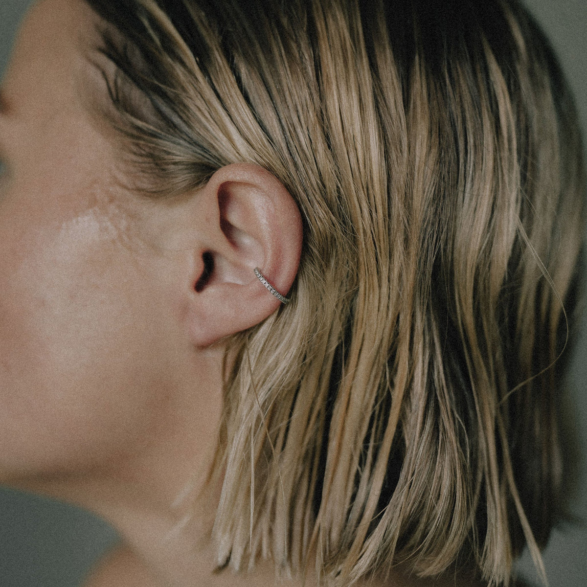State Of Mind | Ria Ear Cuff - White Gold