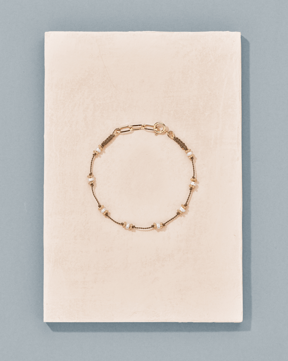 Tityaravy | Lotus Bracelet  - Beige/Fresh Water Pearls
