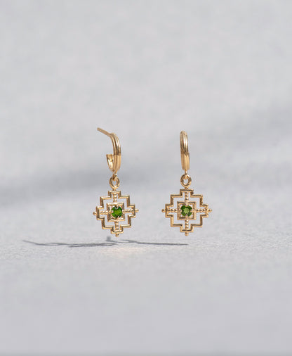 Zoe & Morgan | Centered Earrings - Gold/Chrome Diopside