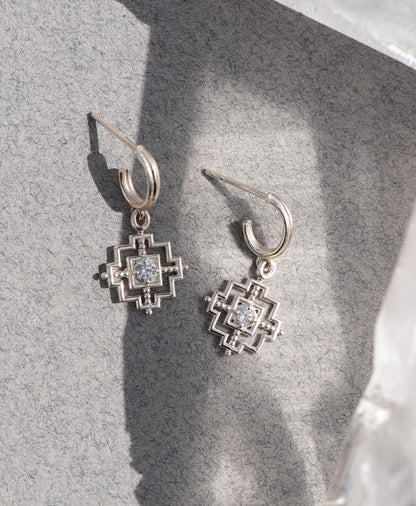Zoe & Morgan | Centered Earrings - Silver/White Zircon