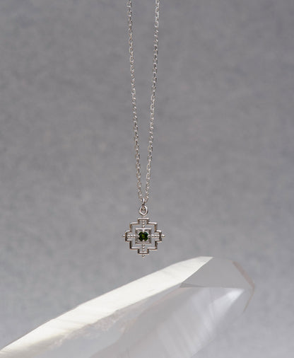 Zoe & Morgan | Centered Necklace - Silver/Chrome Diopside