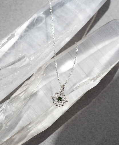Zoe & Morgan | Centered Necklace - Silver/Chrome Diopside
