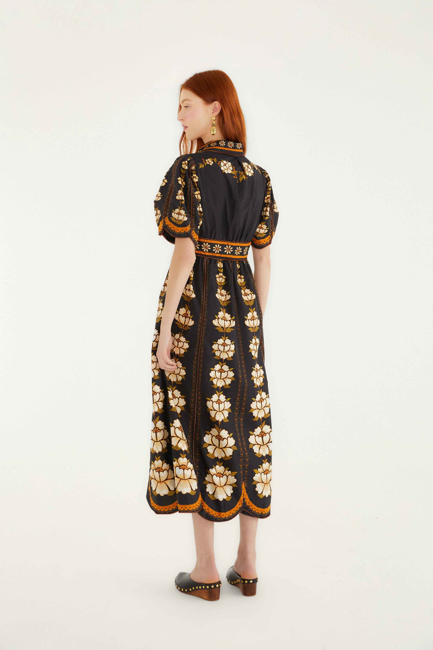 Farm Rio | Midi Dress Embroidered Flowers - Black