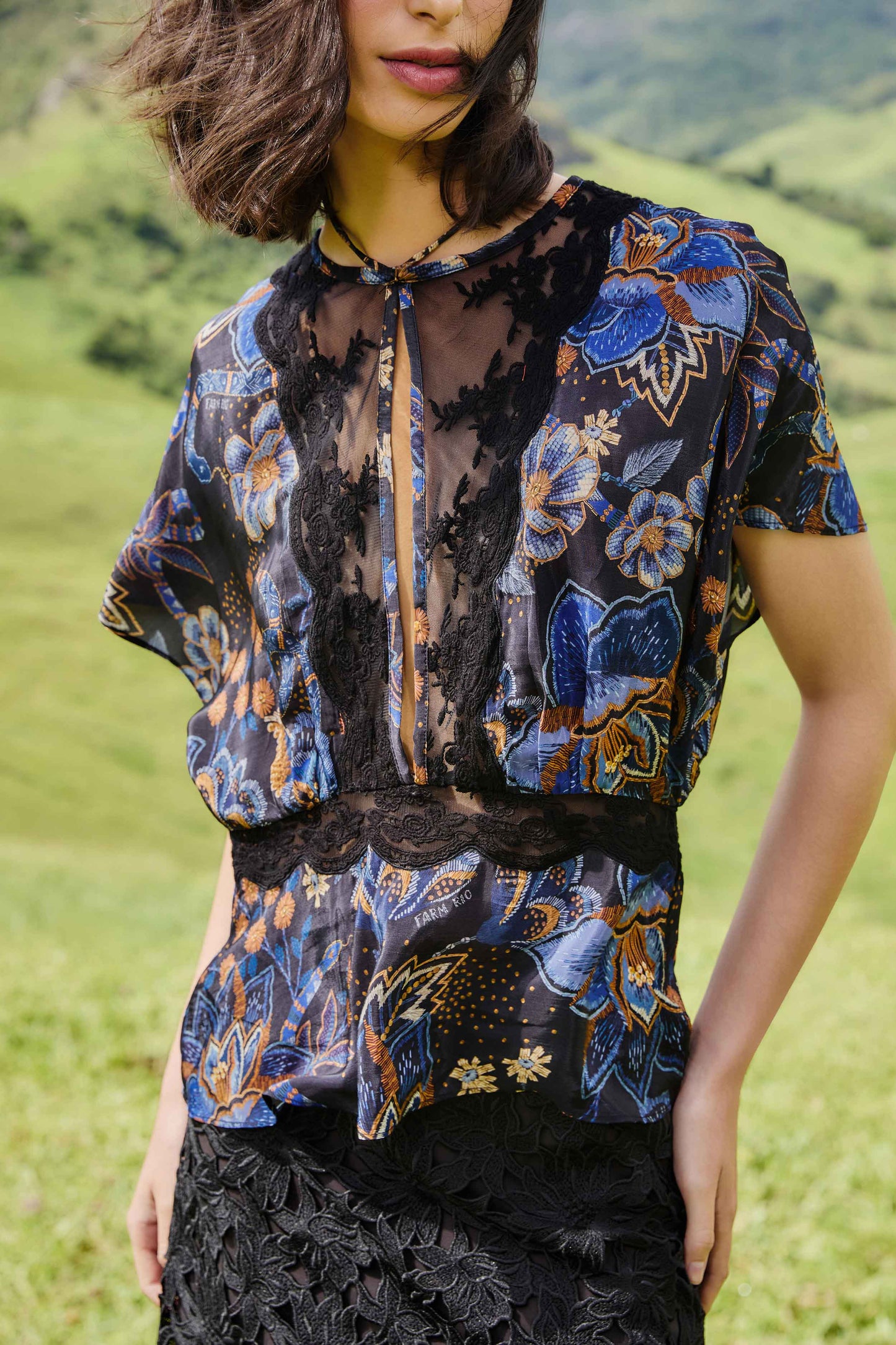 Farm Rio | Blouse - Snakes Bouquet Black