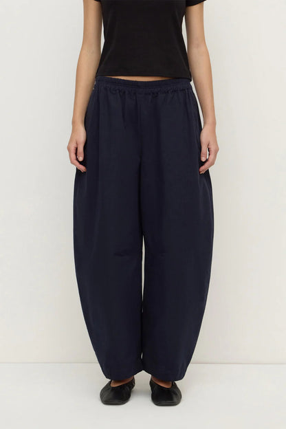 Assembly Label | Lola Barrel Pant - Navy