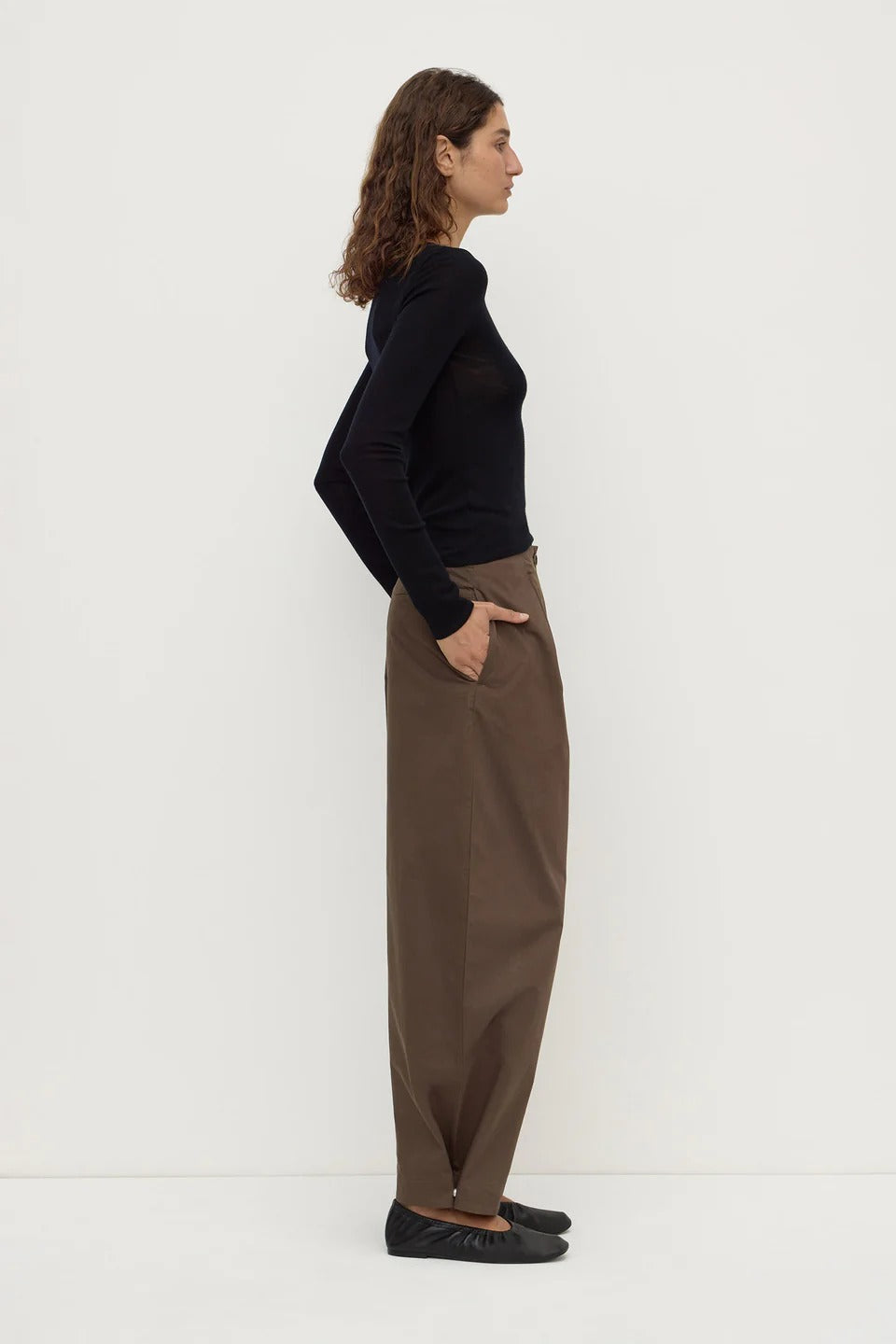 Assembly Label | Jasmine Cotton Adjustable Barrel Leg Pant - Military