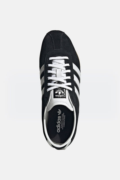 Adidas | Tokyo - Core Black / Cloud White / Gum