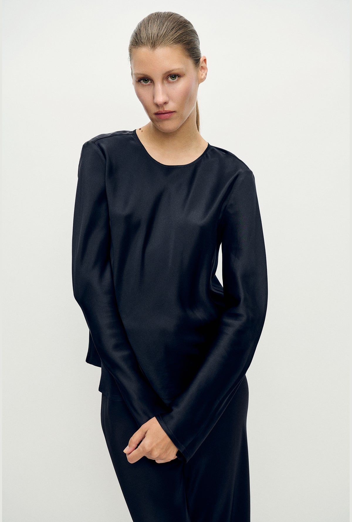 Silk Laundry | Long Sleeve Bias Top - Black Satin