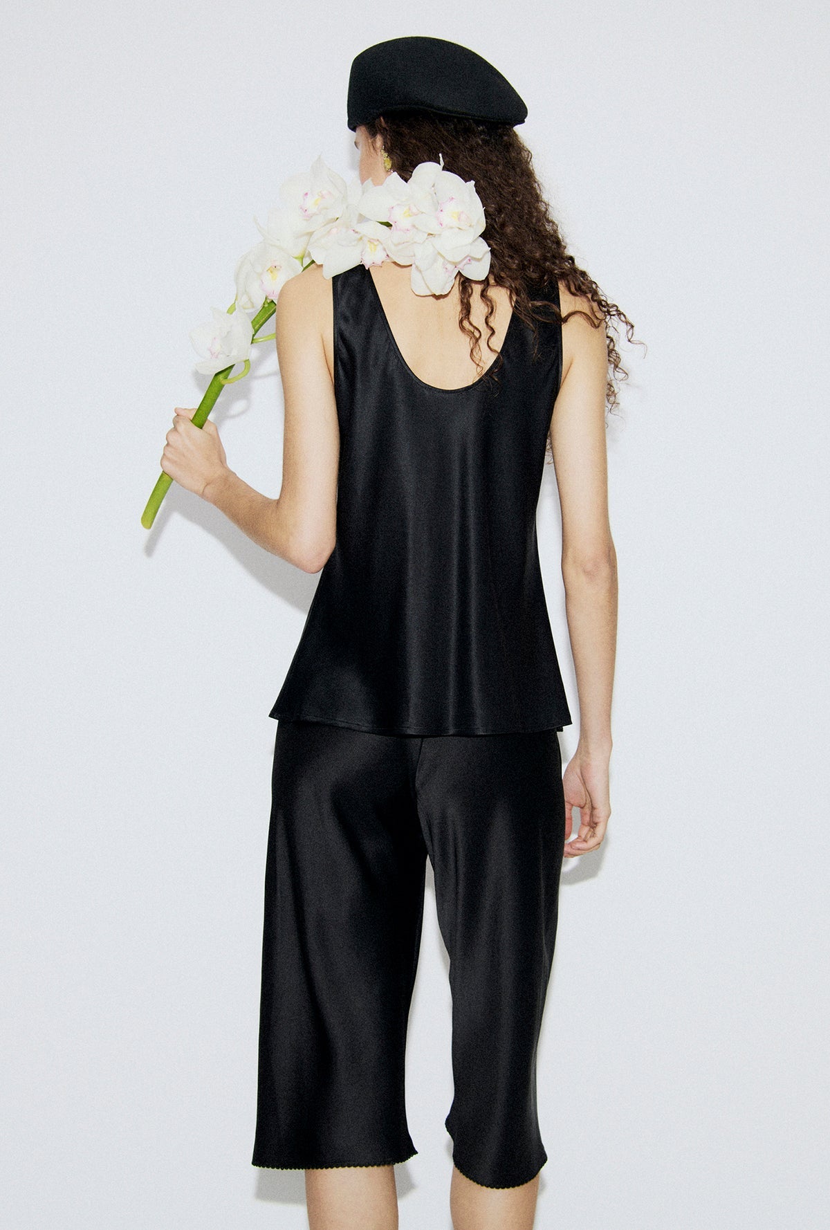 Silk Laundry | Peddle Pushers - Black