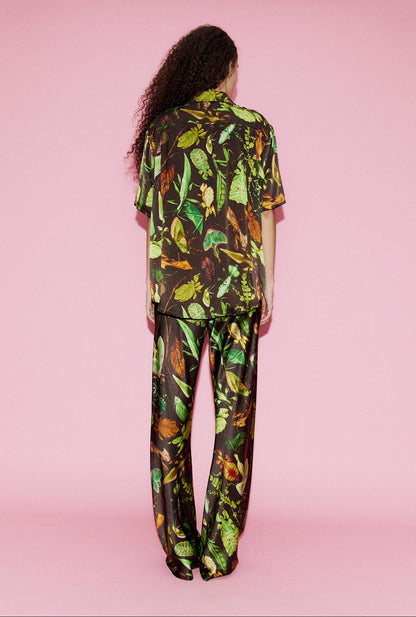 Silk Laundry | Short Sleeve Boyfriend Shirt - Bug Camo