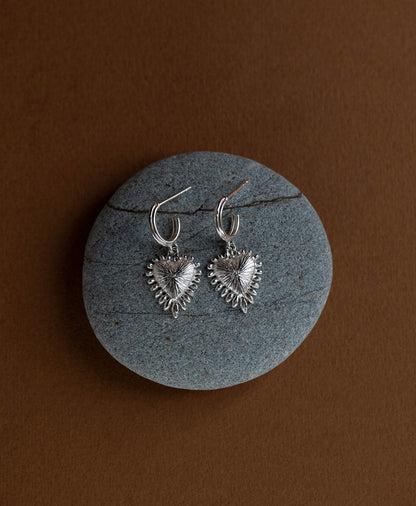 Zoe & Morgan | Mini Heart Rays Earrings - Silver