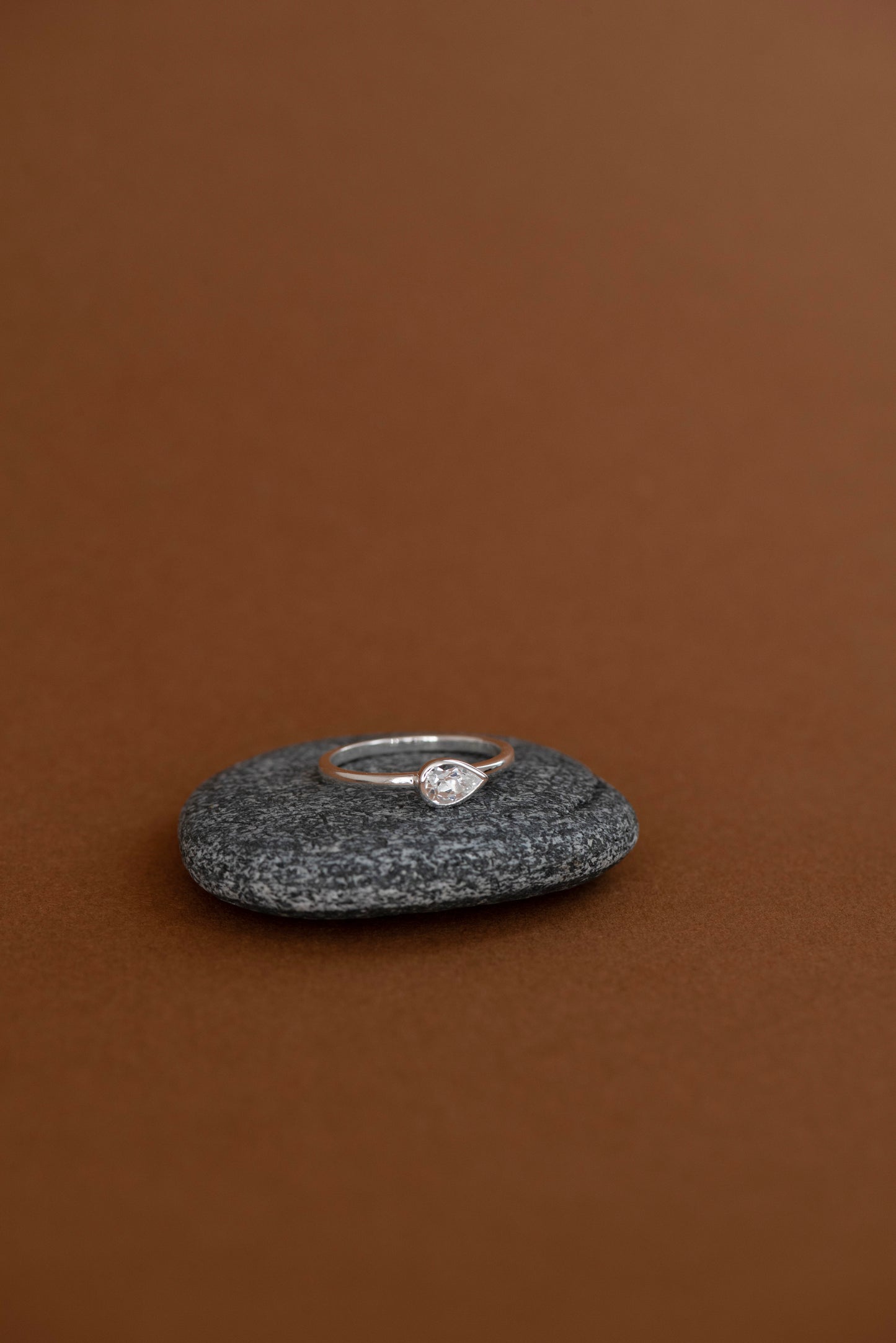 Zoe & Morgan | Mon Petit Stacking Ring - Silver/Pear White Topaz
