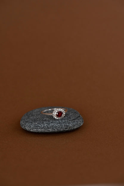 Zoe & Morgan | Odette Ring - Silver/Round Garnet