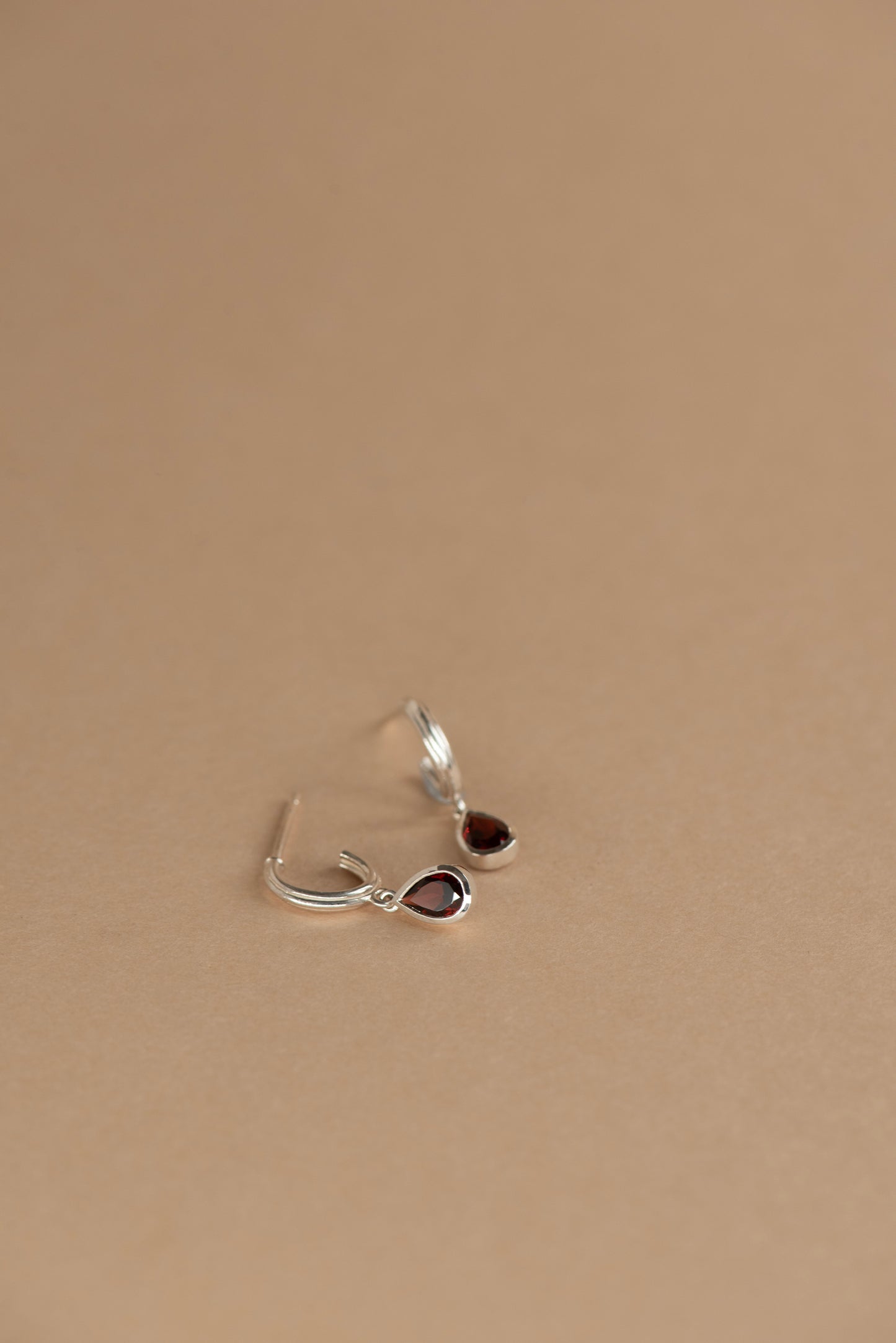Zoe & Morgan | Ophelia Hoops - Silver/Pear Garnet