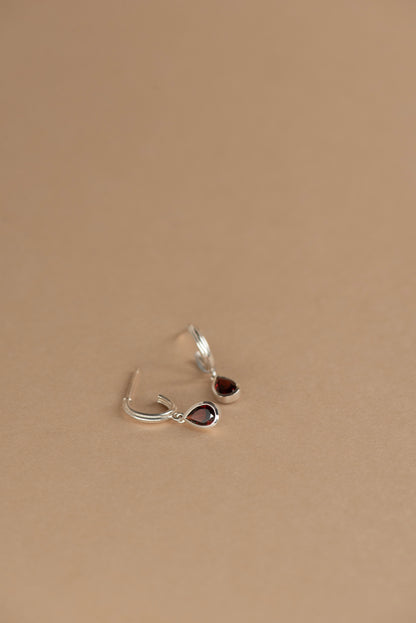 Zoe & Morgan | Ophelia Hoops - Silver/Pear Garnet