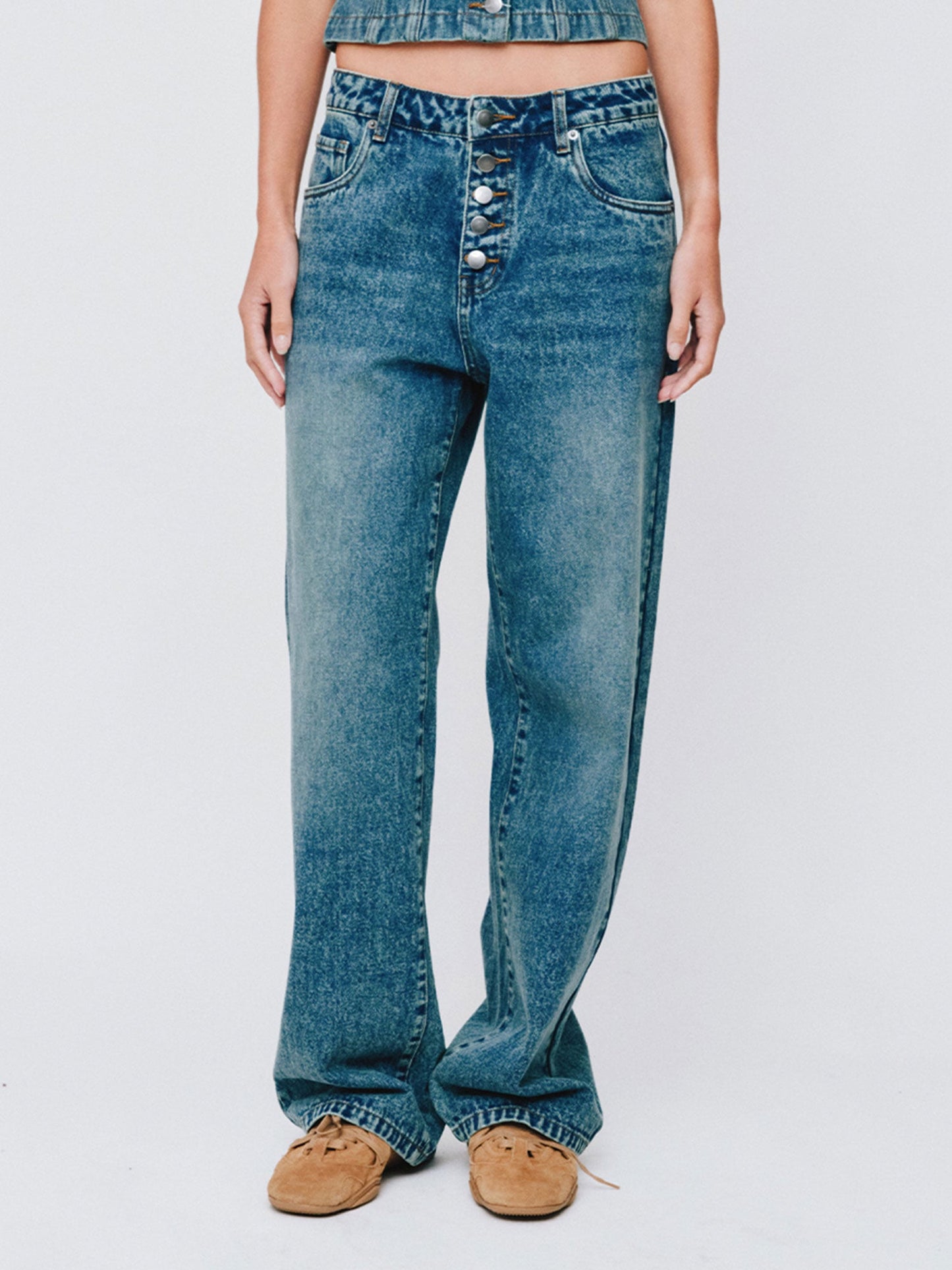 Wynn Hamlyn | Button Fly Classic Jeans - Mid Dirty Wash