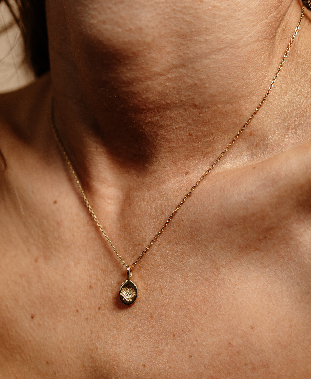 Zoe & Morgan | Secret Society Of Shell Lovers Necklace - Gold