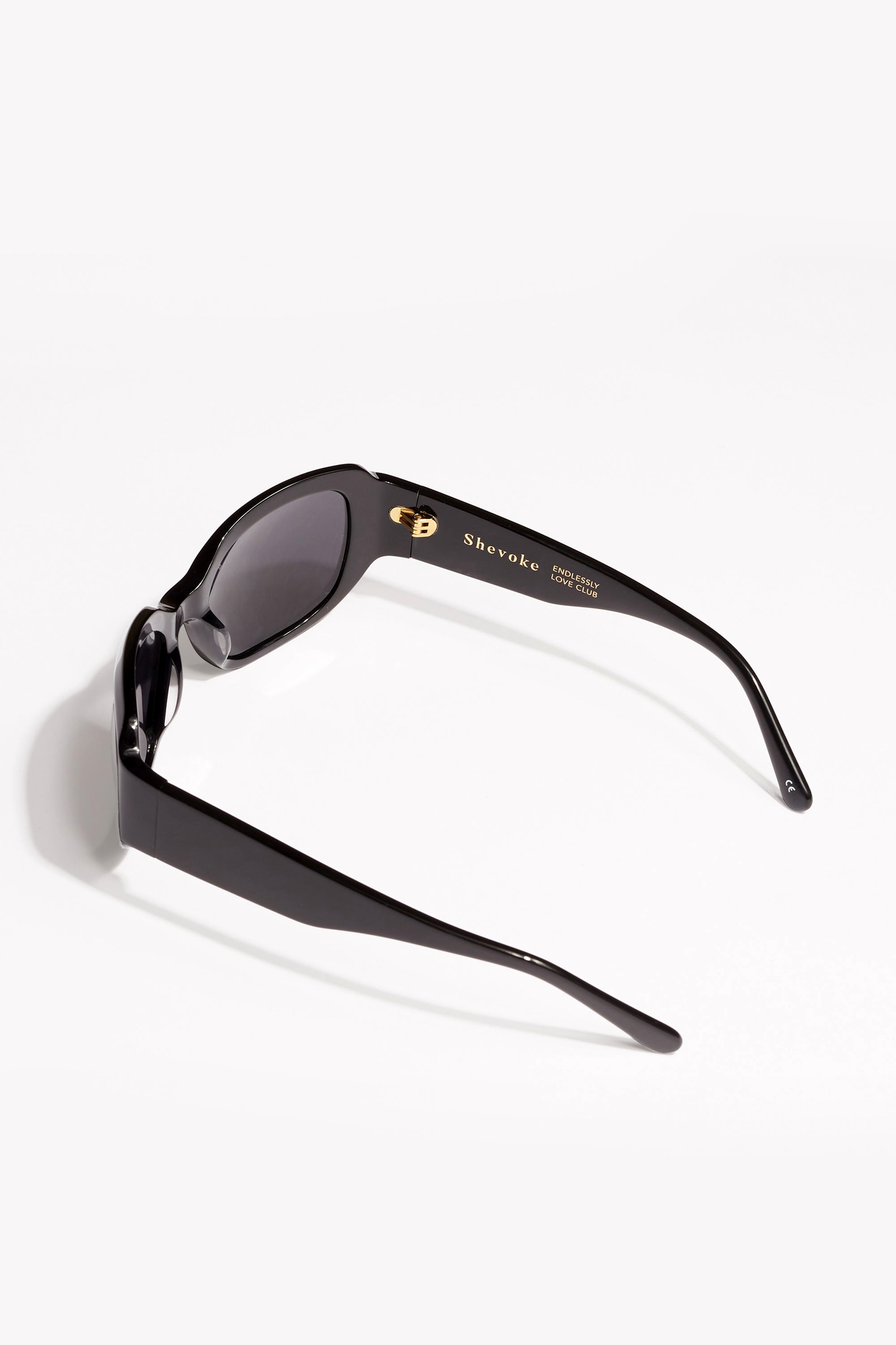 Shevoke | Jen 001 - Black