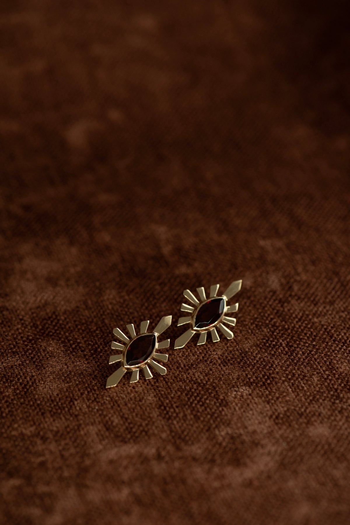 Zoe & Morgan | Sister Stud - Gold Rhodolite Garnet