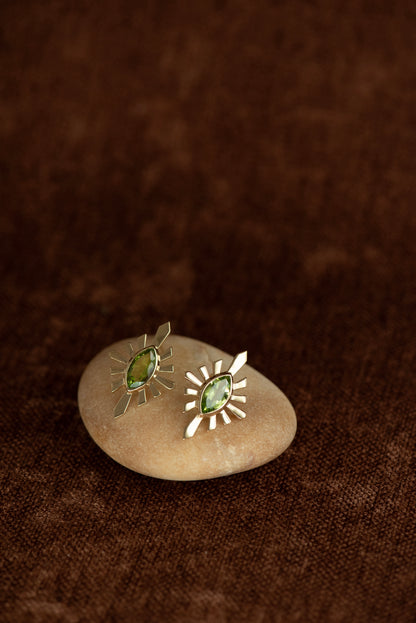 Zoe & Morgan | Sister Stud - Gold With Peridot