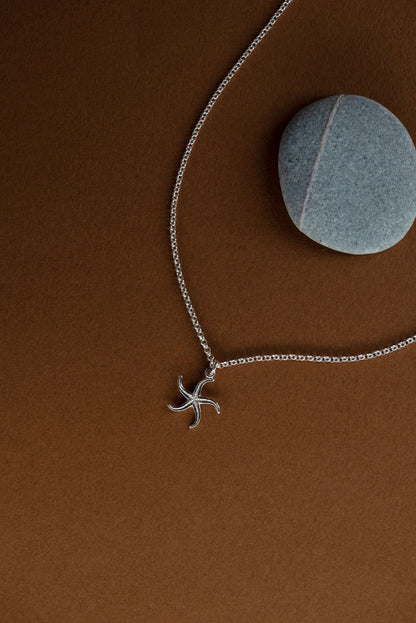 Zoe & Morgan | Starfish Necklace - Silver