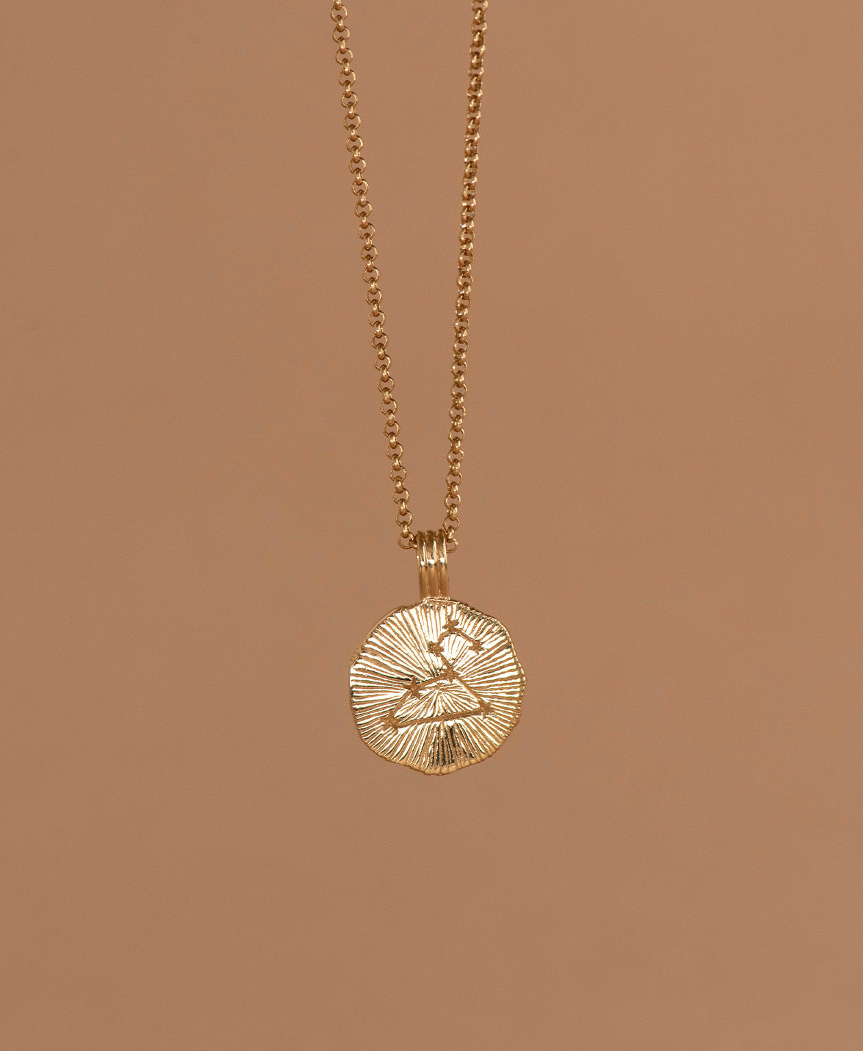 Zoe & Morgan | Sun In Leo Necklace - Gold