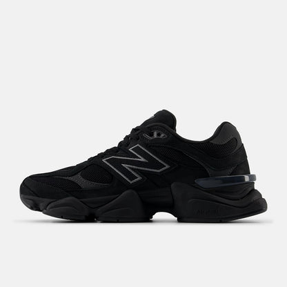 New Balance | 9060 - Black with black cement