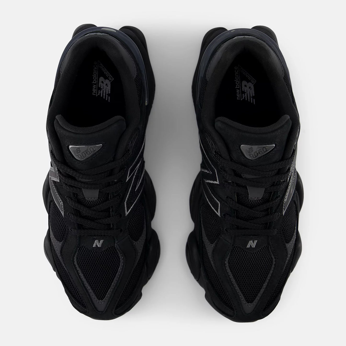 New Balance | 9060 - Black with black cement