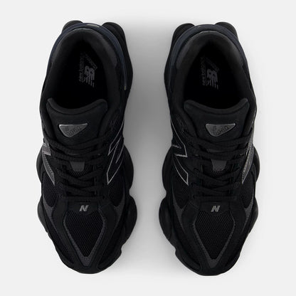 New Balance | 9060 - Black with black cement