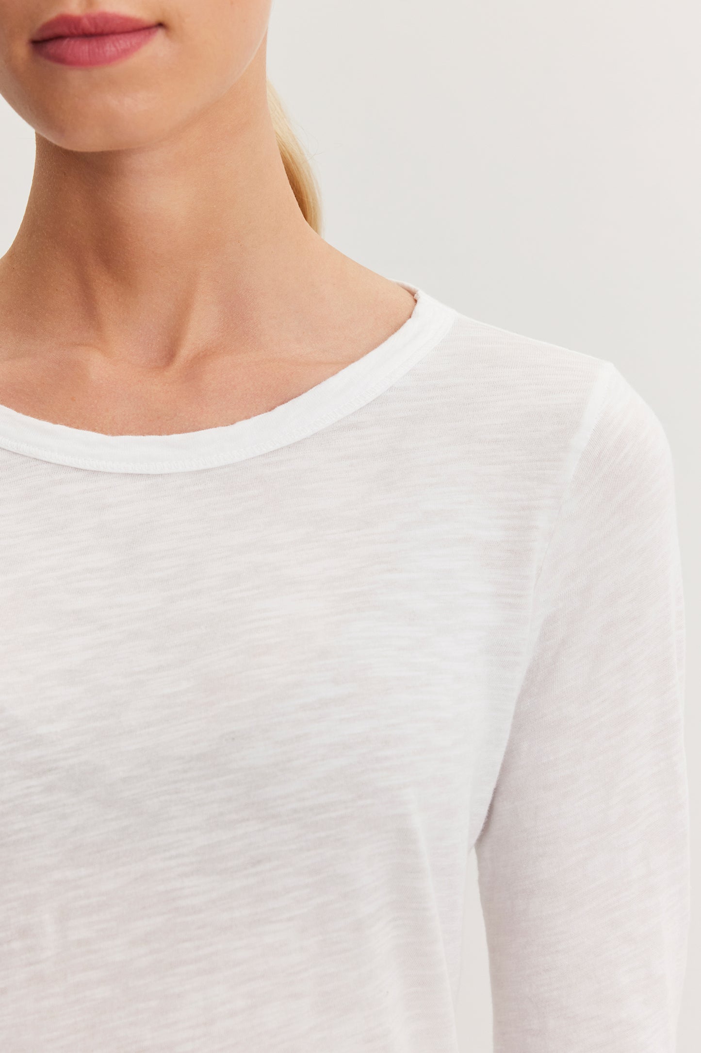 Velvet | Lizzie 03 - White